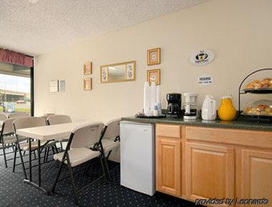 Super 8 Motel - Raritan Restaurace fotografie
